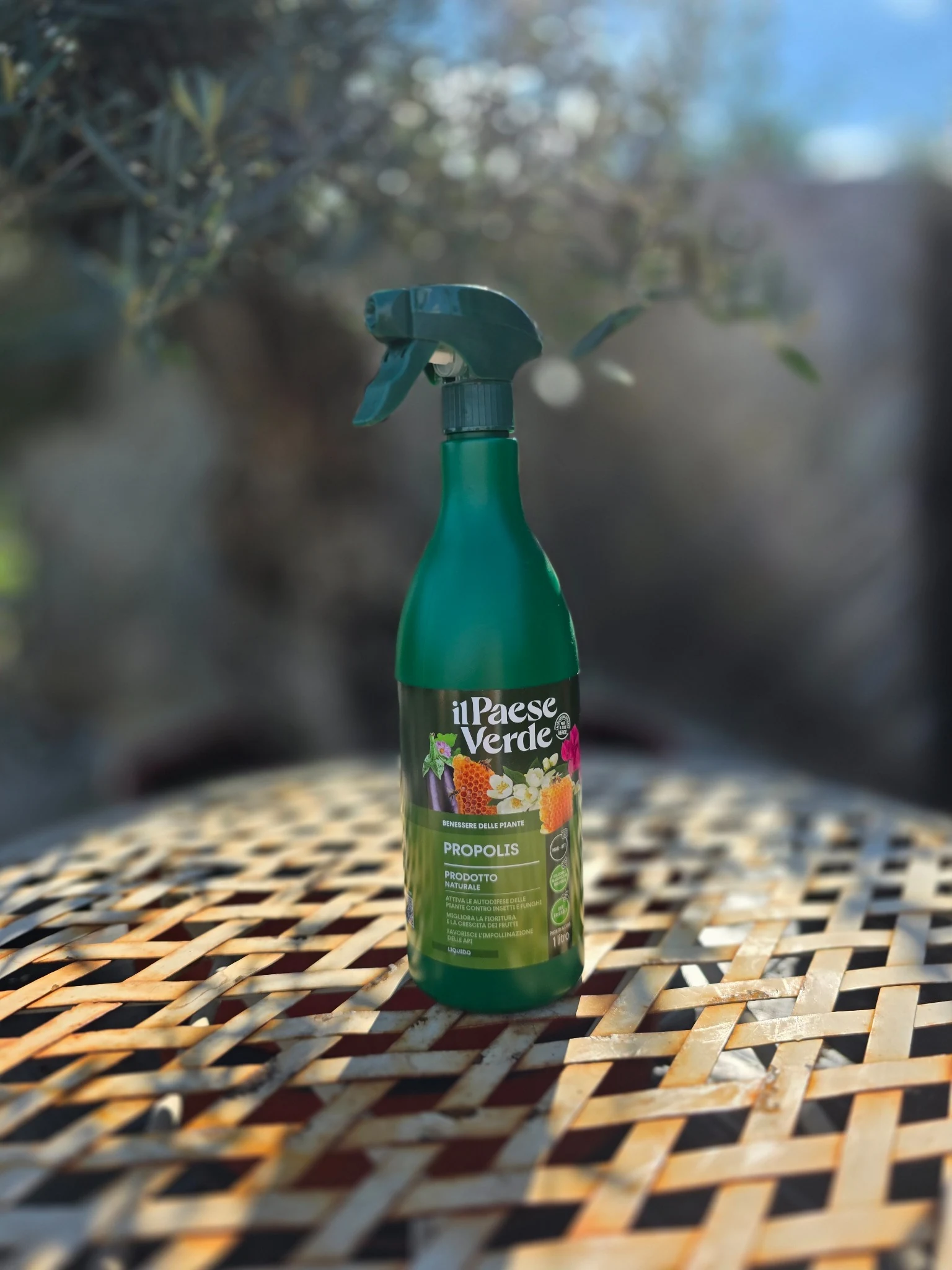 Propolio (bičių pikio) purškiklis augalų apsaugai ir žydėjimui Il Paese Verde, paruoštas naudoti, 1 L - Image 2